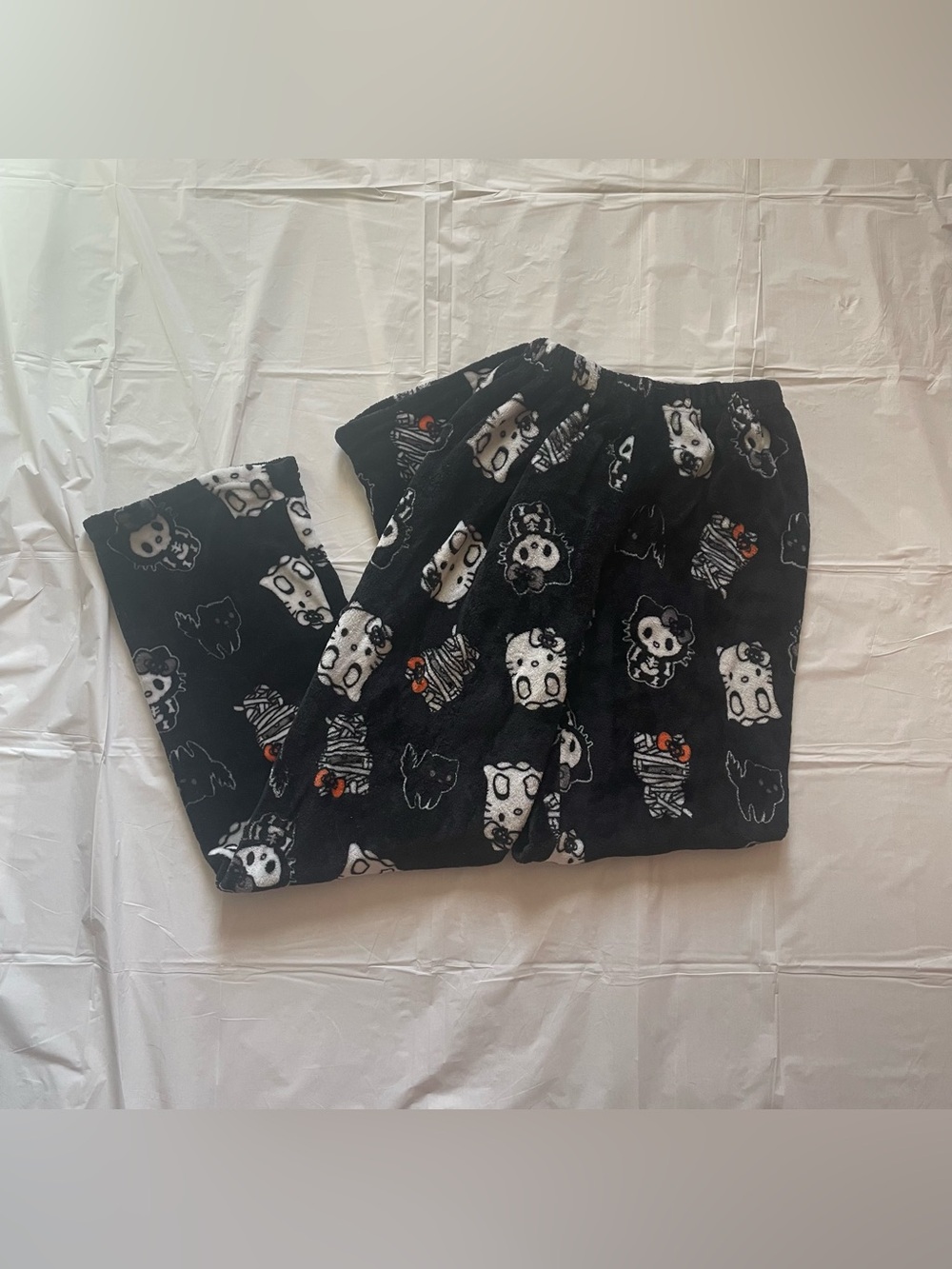 Hello Kitty Women XL Halloween Pajama Pants Black Fleece Cute Kawaii Goth